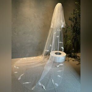 Cathedral Tulle Floral Lace Wedding Veil with Comb